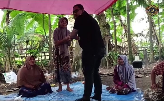 menyerahkan