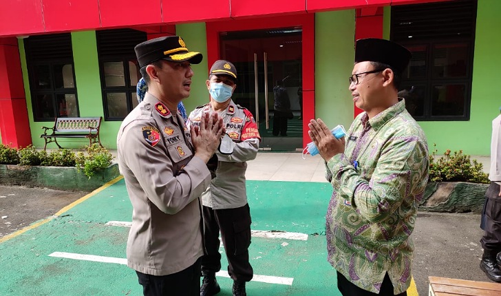 Kapolsek Taman Sari Menghimbau kepada Siswa di SMKN 3 Jakarta agar Tidak Ikut Demo