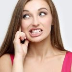 Cara Menghilangkan Kebiasaan Menggeretakkan Gigi (Bruxism) Secara Natural: Panduan Lengkap untuk Kesehatan Gigi dan Rahang